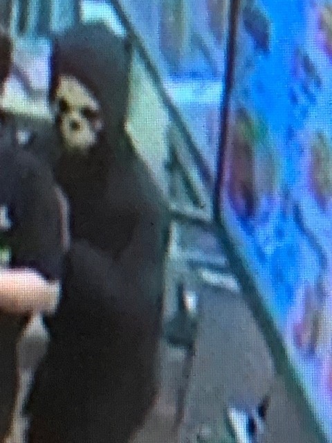 Burger King robbery suspect on the run – Karli Bee TV
